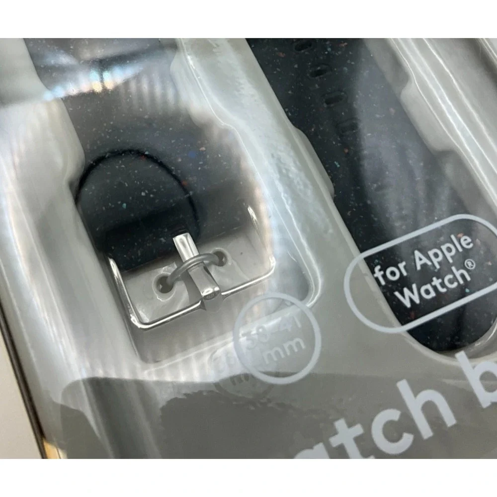 Heyday apple i watch band, new in original package 38-41mm, nice find